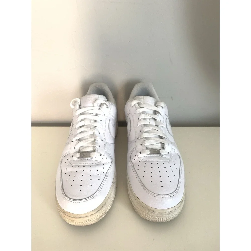 Nike Air Force 1 07 Low Triple White Men's Size 10.5 UK 9.5 / EU 44.5